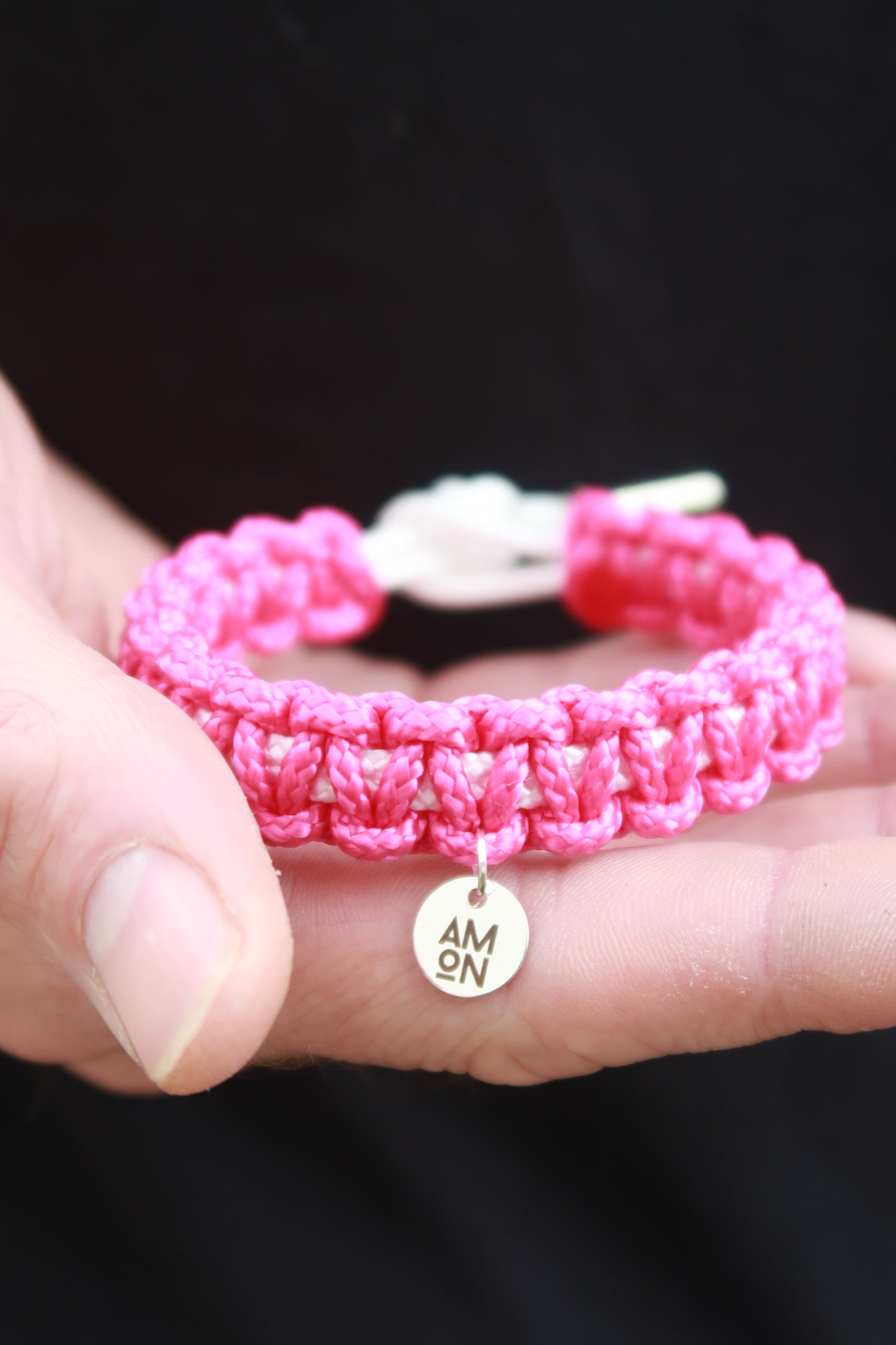 Fuchsia Paracord Bracelet