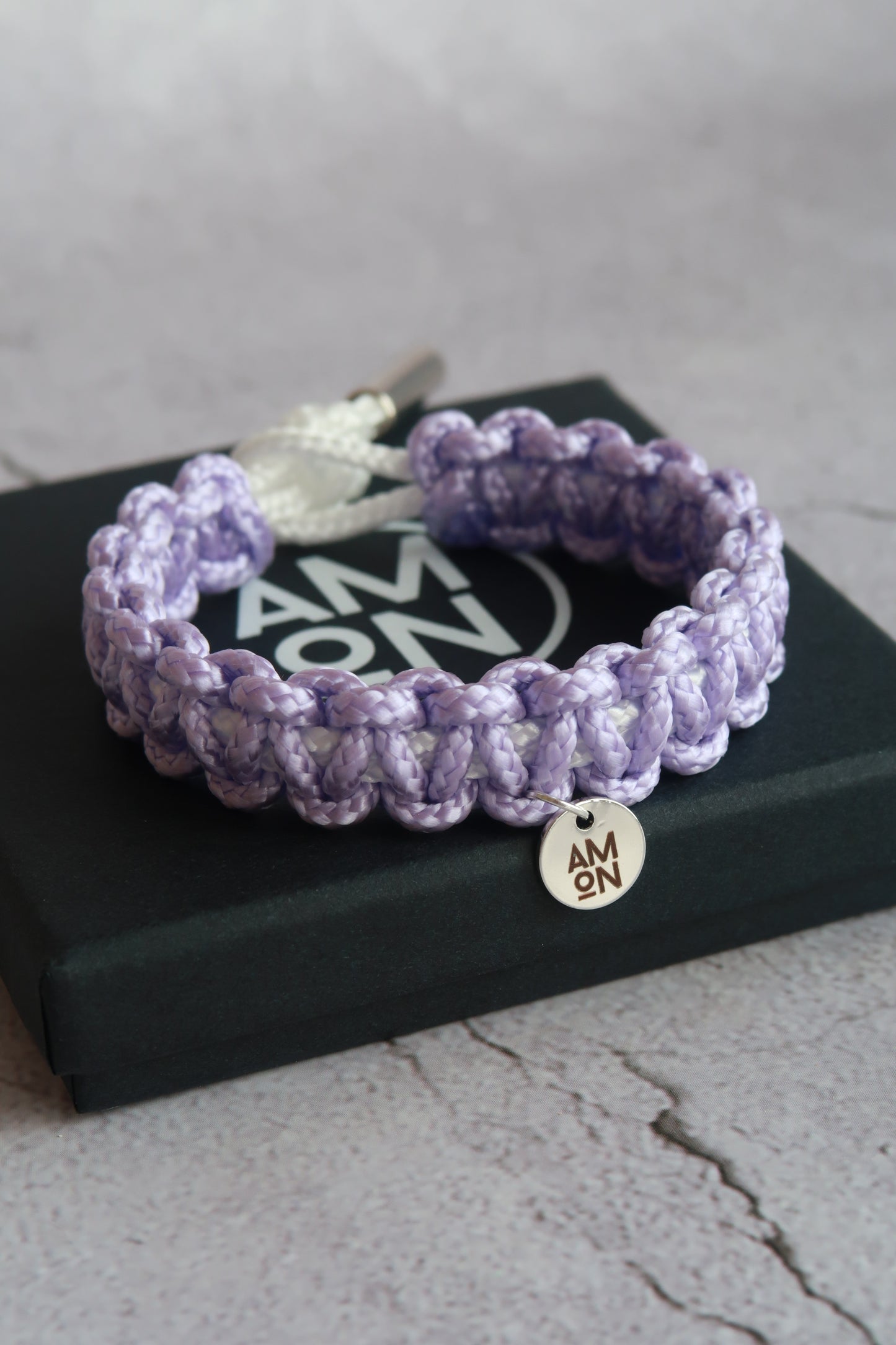 Lilac Paracord Bracelet